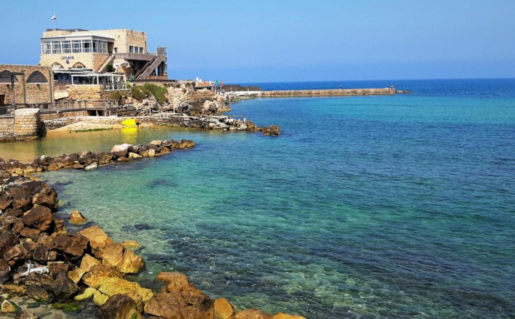Caesarea :In The Front Of The Sea Apartamento Exterior foto